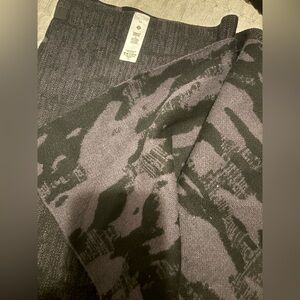 Lululemon Athletica Black Knit Scarf